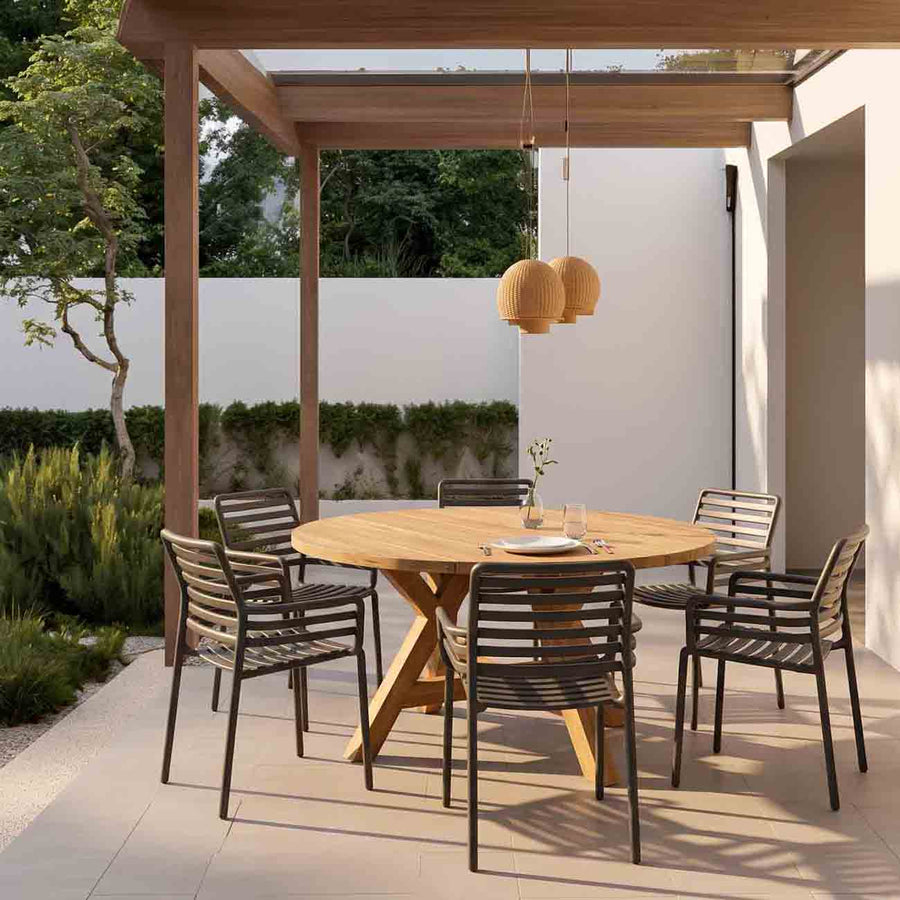Grace Table Doga Dining Armchair Outdoor Dining Setting