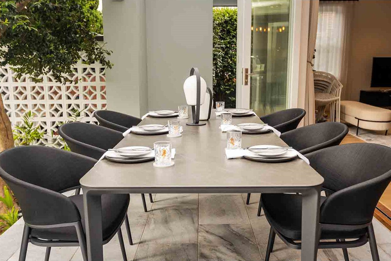 Outdoor Aluminium Dining Tables