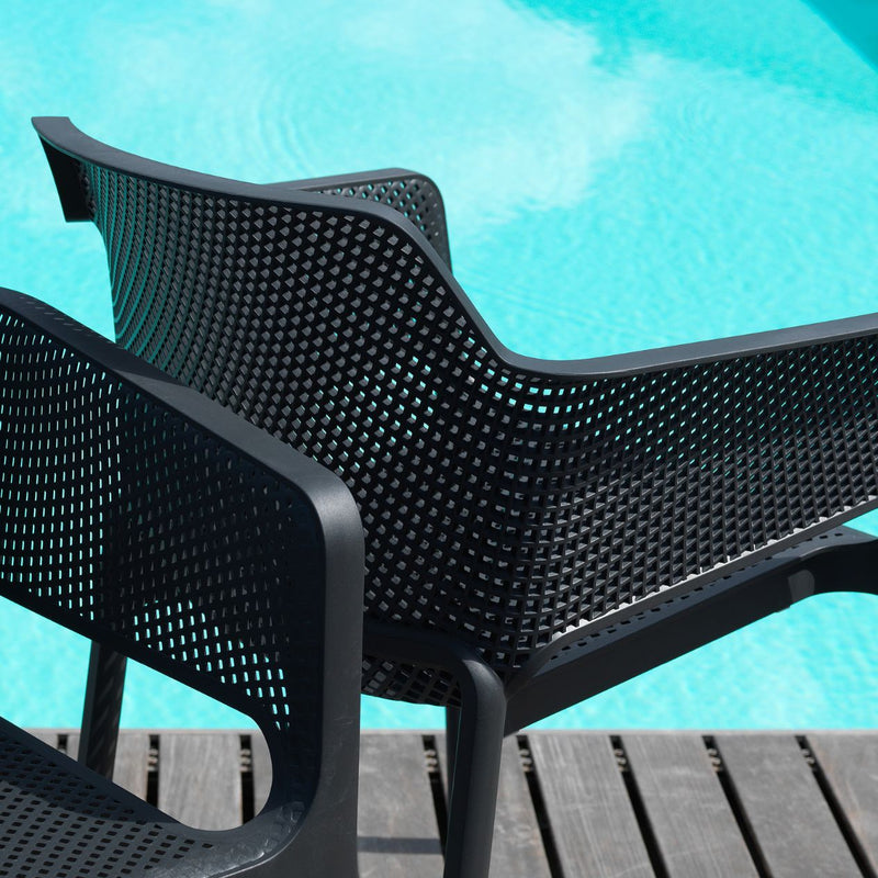 Nardi Net Relax Chair in polypropylene resin, durable and comfortable, ideal for outdoor furniture