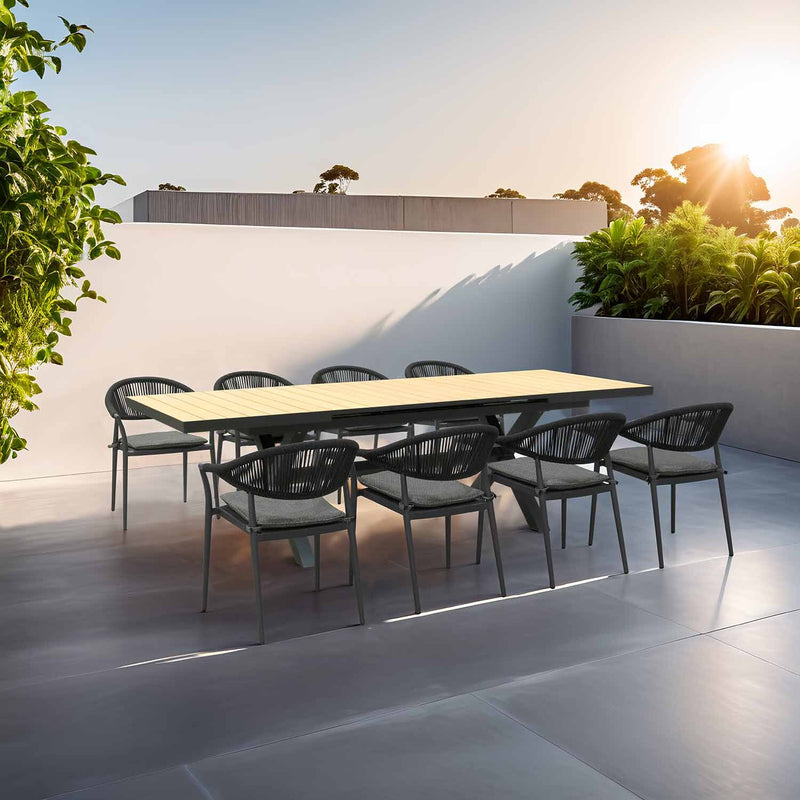 Clifton Table Windsor Chair Outdoor Dining Setting
