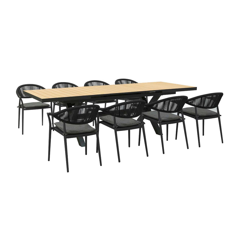Clifton Table Windsor Chair Outdoor Dining Setting