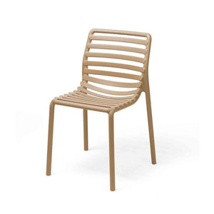 Light-brown resin Nardi Doga outdoor dining chair, perfect for alfresco furniture setups, displayed on a plain white background, viewed from a front angle.