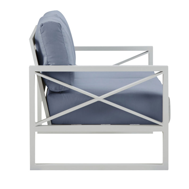 Outdoor furniture collection featuring an aluminum outdoor lounge chair, two-seater, and three-seater in white or charcoal, with blue Agora® cushions.