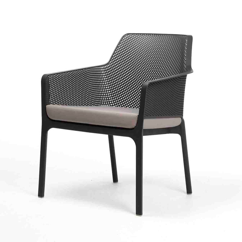 Nardi Net Relax Chair in polypropylene resin, durable and comfortable, ideal for outdoor furniture