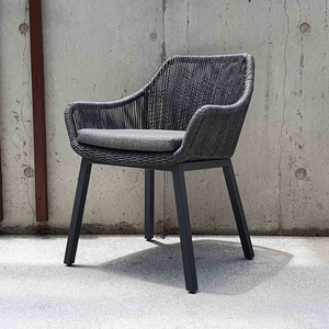 String Outdoor Wicker Dining Chair