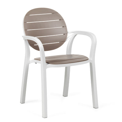 Nardi Palma outdoor chair, a high-quality, comfortable and durable piece of outdoor furniture.