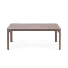 Champagne-toned Net coffee table, a piece of outdoor furniture, made of concrete, measuring 100x60 cm.