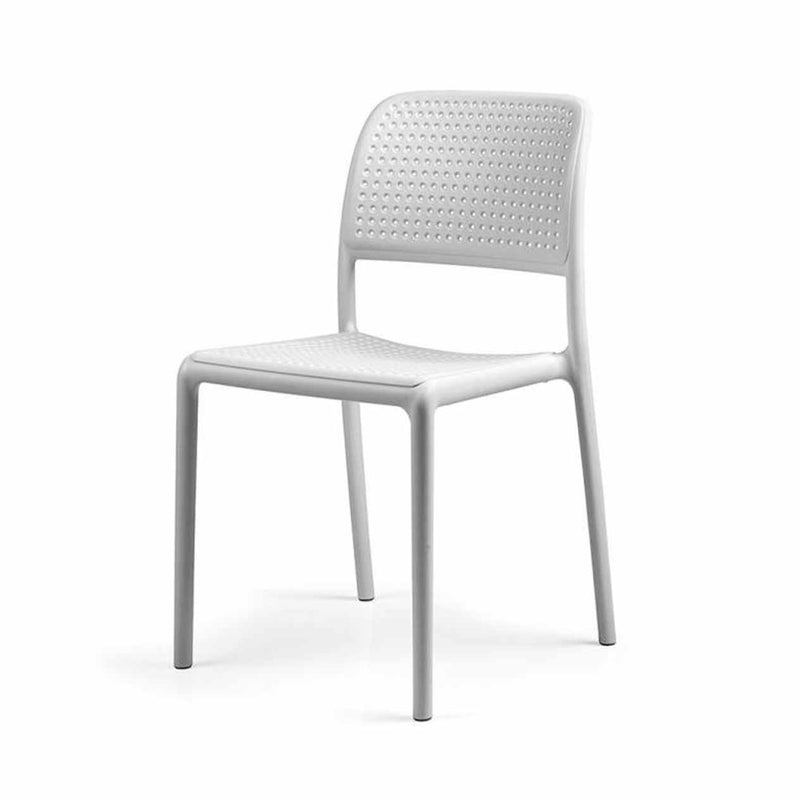 High-quality Nardi Bora outdoor chairs in white, anthracite, and light brown, made from durable fiberglass resin.